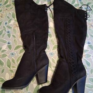 Elegant Black Women's Knee-High Boots